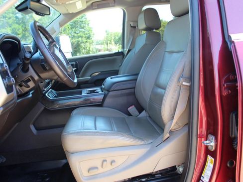 Used 2015 GMC Sierra 2500 Denali w/ Duramax Plus Package image 14