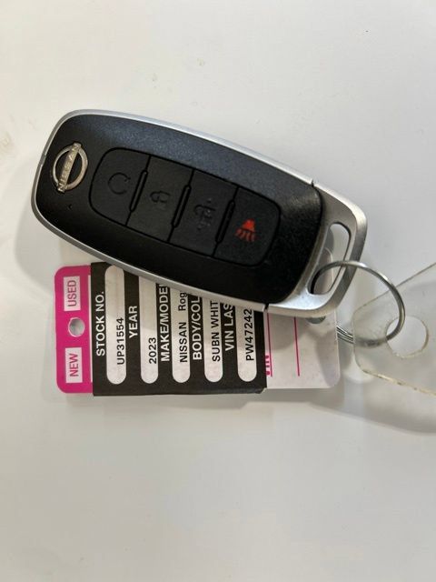 Used 2023 Nissan Rogue SV AWD/4WD image 32