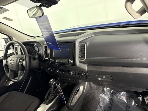 Used 2024 Nissan Frontier SV w/ SV Convenience Package image 36