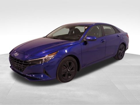 Used 2022 Hyundai Elantra SEL image 7