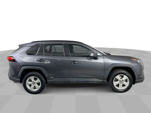 Used 2021 Toyota RAV4 LE image 45