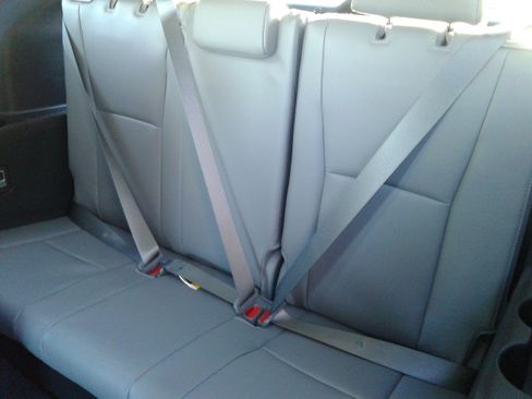 New 2026 Toyota Highlander Limited image 5