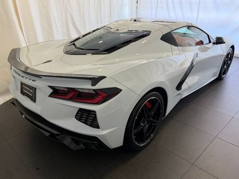 Used 2024 Chevrolet Corvette Stingray Premium Cpe w/ Stealth Interior Trim Package RWD image 9