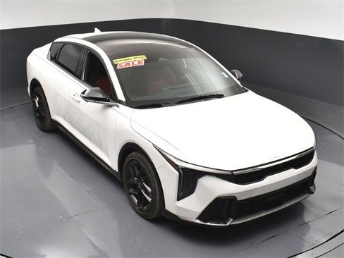 Certified 2025 Kia K4 GT-Line Turbo image 41
