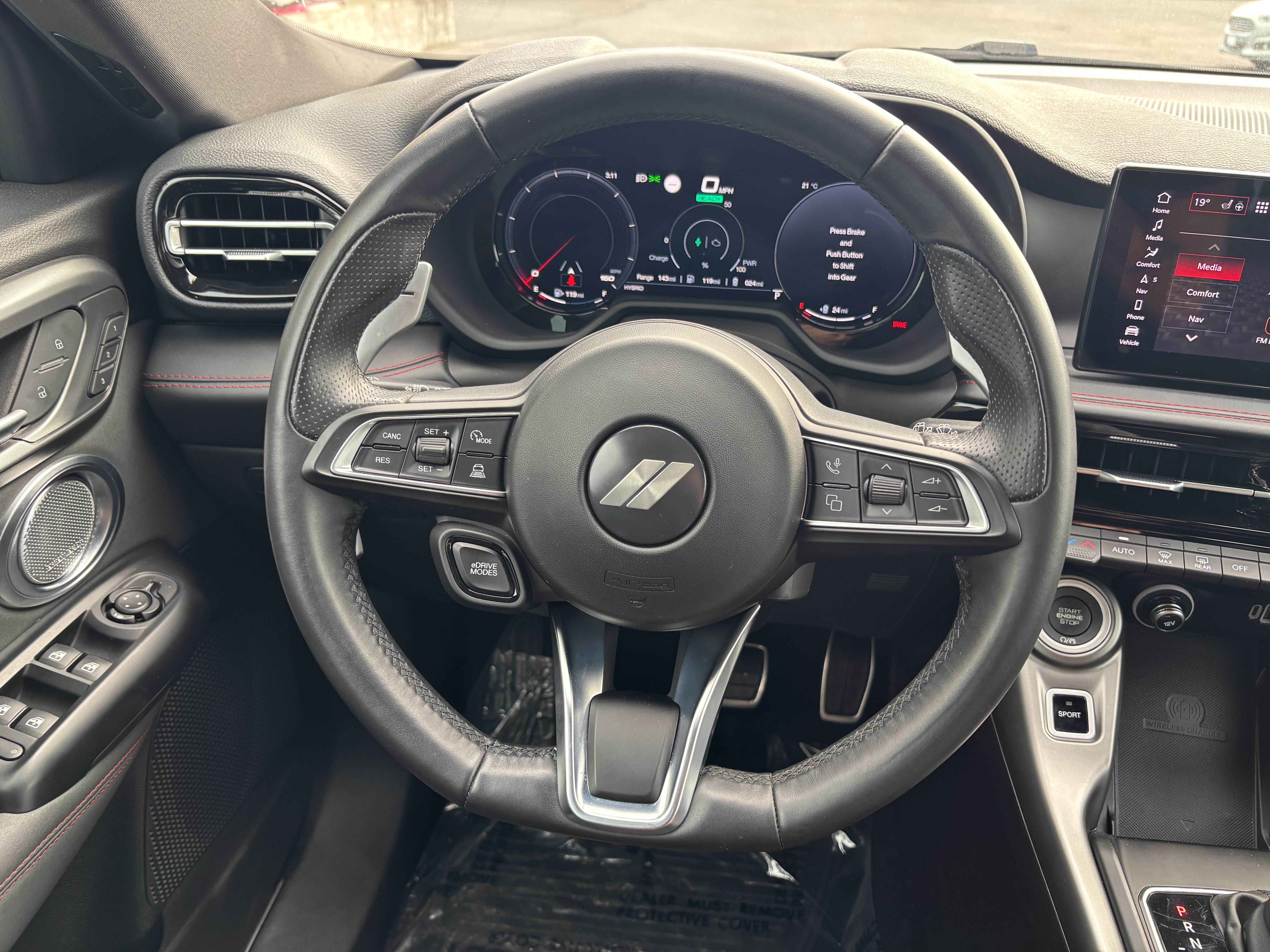 Used 2024 Dodge Hornet R/T Plus AWD/4WD image 13