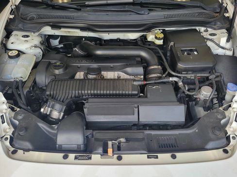 Used 2013 Volvo C70 T5 image 29