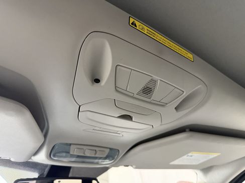 Used 2019 Ford Transit Connect XLT FWD image 19