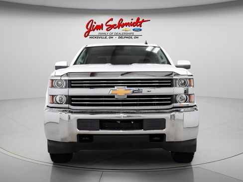 Used 2017 Chevrolet Silverado 2500 LT AWD/4WD image 2