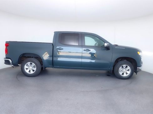 Used 2025 Chevrolet Silverado 1500 LT image 9