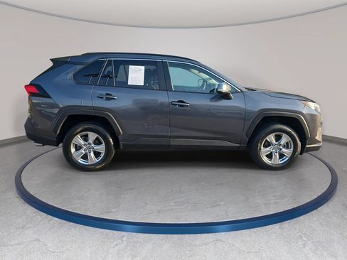 Used 2024 Toyota RAV4 XLE FWD image 4