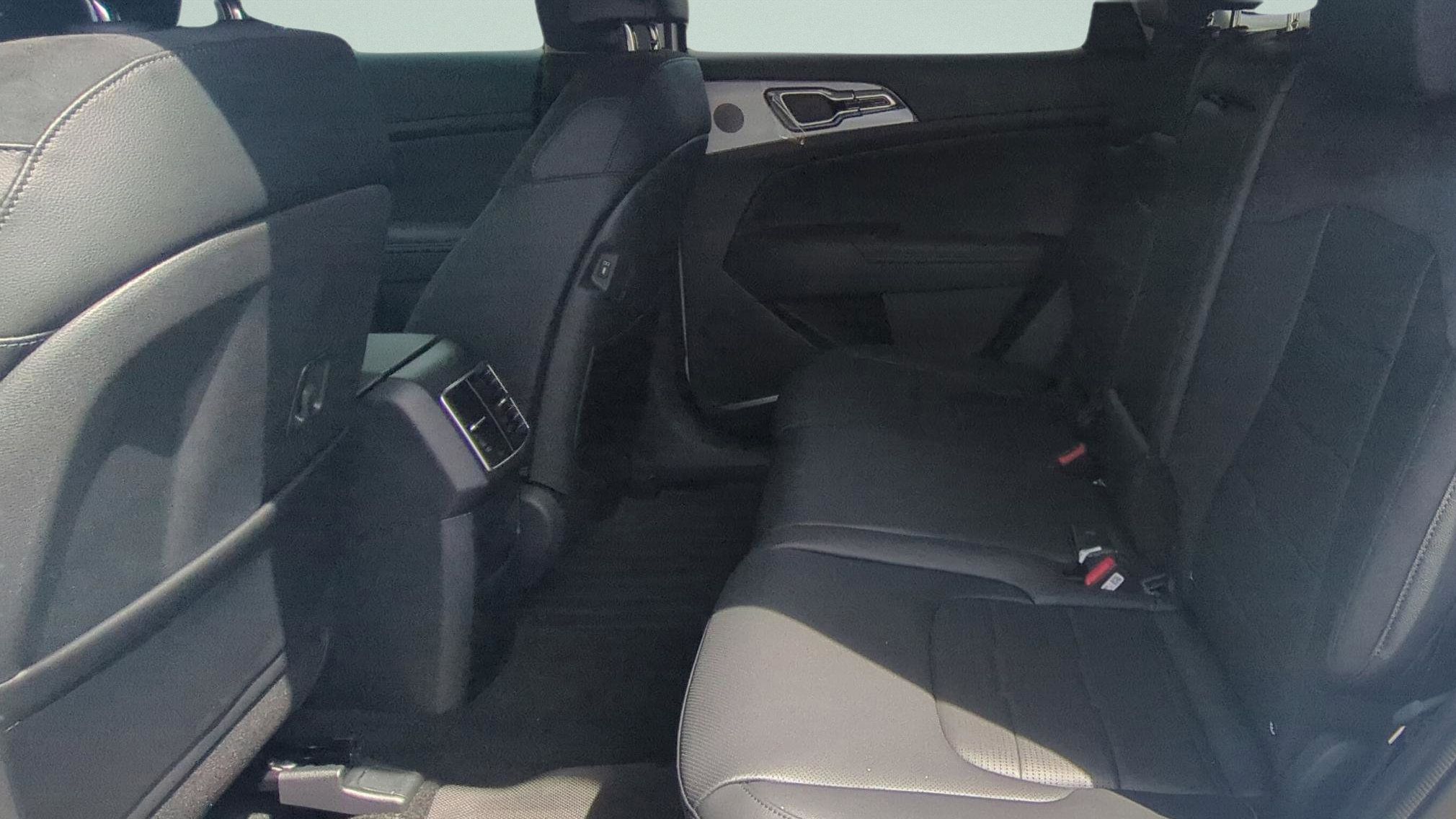New 2026 Kia Sportage SX FWD image 10
