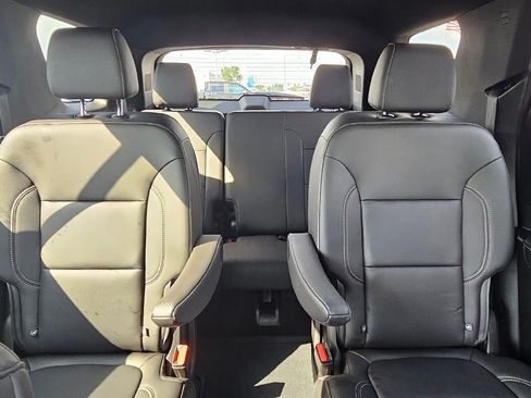 Certified 2023 Chevrolet Traverse LT w/ LPO, Floor Liner Package FWD image 10