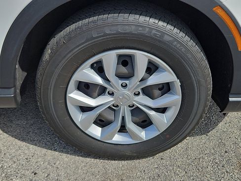 Used 2023 Honda CR-V LX image 8