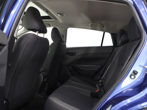 Used 2025 Subaru Crosstrek 2.0i Premium image 17