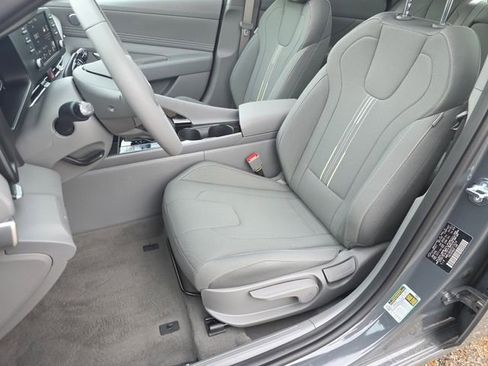 New 2026 Hyundai Elantra SEL Sport Premium FWD image 23