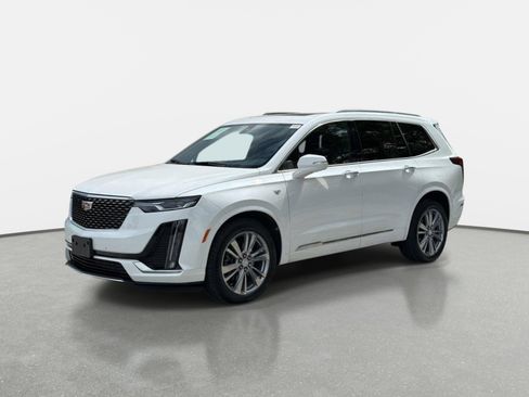 Used 2024 Cadillac XT6 Premium Luxury AWD/4WD image 7