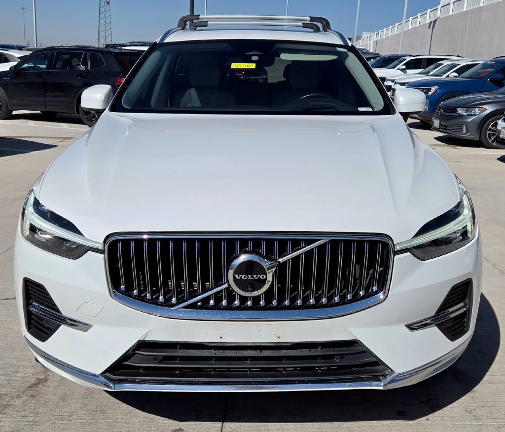 Used 2022 Volvo XC60 T8 Inscription Expression AWD/4WD image 2