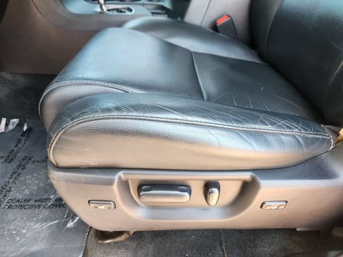 Used 2018 Toyota Sequoia TRD Sport AWD/4WD image 13