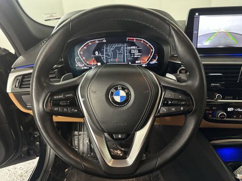 Used 2023 BMW 530i xDrive w/ Convenience Package image 14