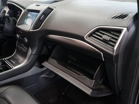 Used 2020 Ford Edge ST-Line w/ Cold Weather Package image 45