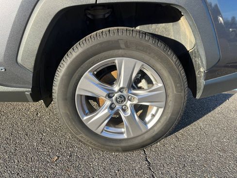 Used 2022 Toyota RAV4 XLE image 24