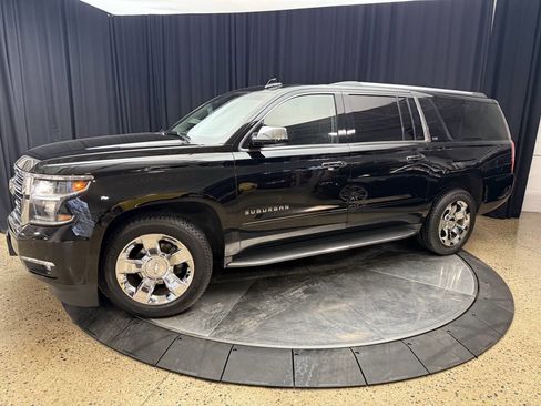 Used 2016 Chevrolet Suburban LTZ image 2