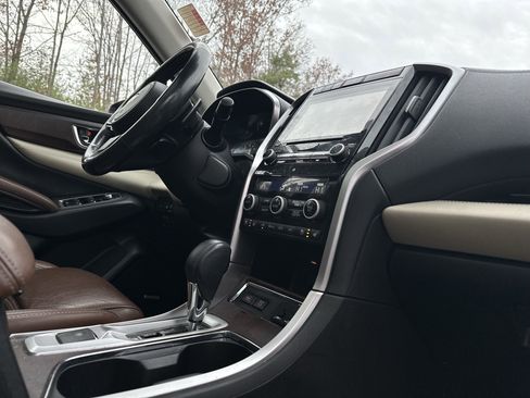 Used 2019 Subaru Ascent Touring image 37