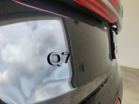 Used 2025 Audi Q7 3.0T Premium Plus AWD/4WD image 8