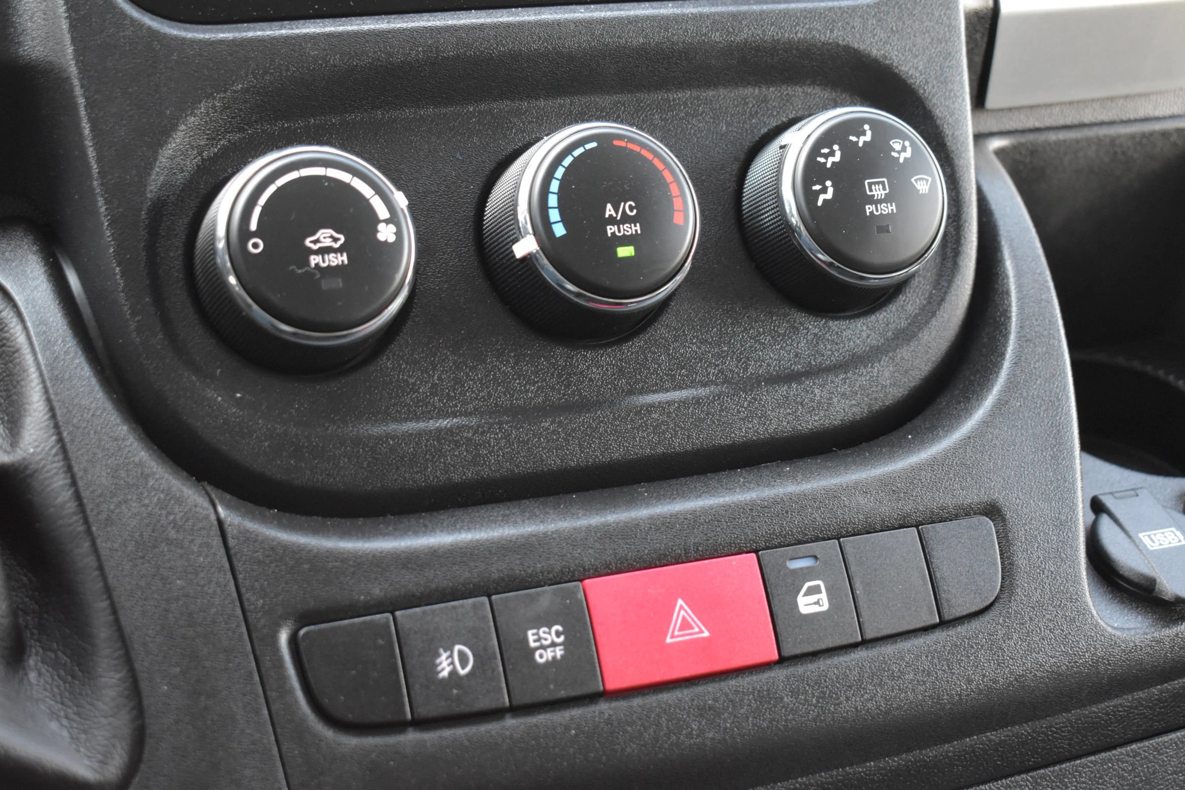 Used 2018 RAM ProMaster 1500 w/ Mopar Trailer Tow Group FWD image 80