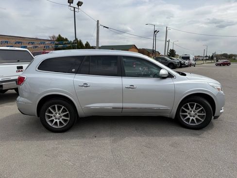 Used 2017 Buick Enclave Leather w/ Trailering Package AWD/4WD image 9