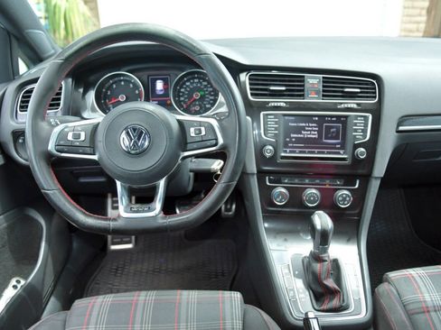 Used 2017 Volkswagen GTI S image 37