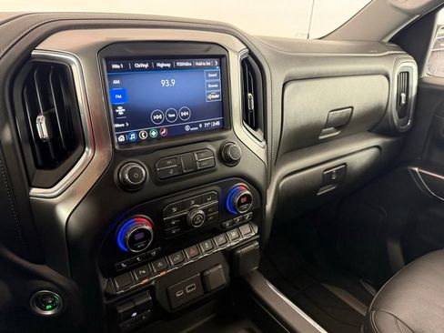 Used 2021 Chevrolet Silverado 1500 LTZ AWD/4WD image 23