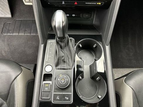 Used 2023 Volkswagen Atlas Cross Sport SEL Premium R-Line image 21