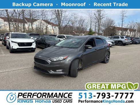 Used 2018 Ford Focus SEL w/ Cold Weather Package image 1