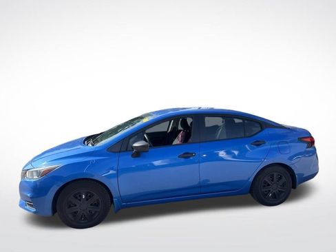 Used 2020 Nissan Versa S FWD image 2