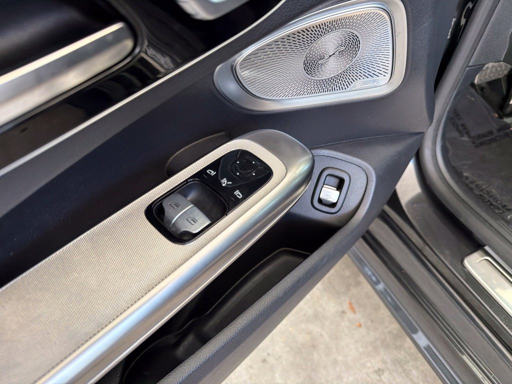Used 2025 Mercedes-Benz CLE 300 4MATIC Coupe w/ AMG Line image 41
