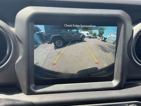 Used 2023 Jeep Wrangler Unlimited Sport w/ Sun And Sound Package AWD/4WD image 25