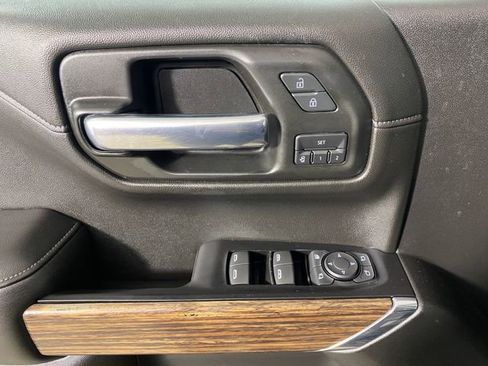 Certified 2019 Chevrolet Silverado 1500 High Country w/ Technology Package image 13