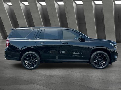 Used 2024 Chevrolet Tahoe High Country w/ Advanced Technology Package AWD/4WD image 3