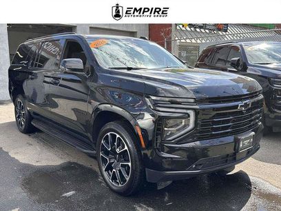 Used 2025 Chevrolet Suburban RST w/ Comfort Package