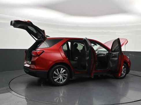 Used 2024 Chevrolet Equinox LT FWD image 35