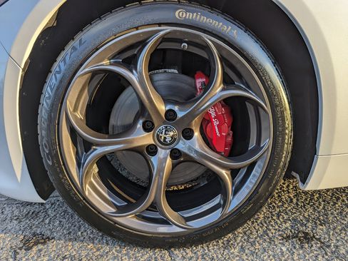 Used 2018 Alfa Romeo Giulia Ti Sport w/ Quick Order Package 22S Sport image 53