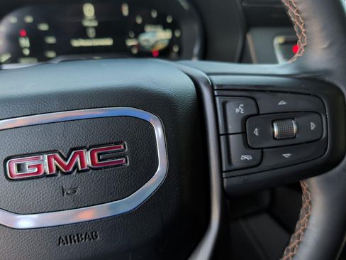 Used 2024 GMC Yukon AT4 AWD/4WD image 20