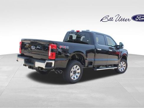New 2026 Ford F250 Lariat w/ Chrome Package AWD/4WD image 3
