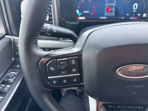 Used 2024 Ford F350 Platinum image 33