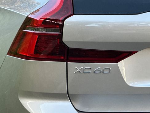 New 2026 Volvo XC60 B5 Plus AWD/4WD image 22