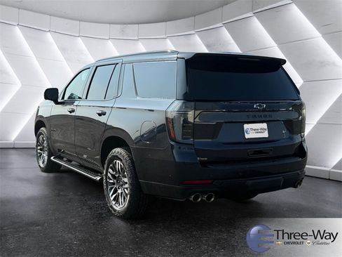 Used 2025 Chevrolet Tahoe Z71 w/ Z71 Off-Road Package image 3