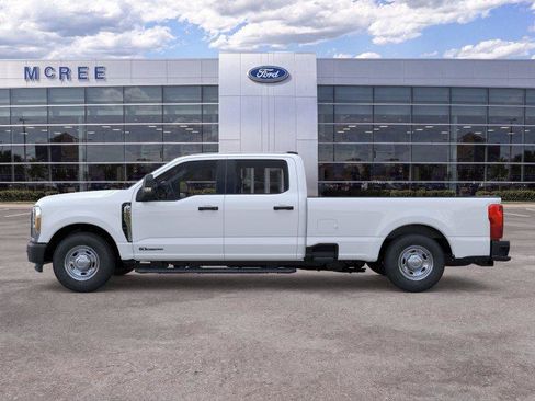 New 2026 Ford F250 XL RWD image 3