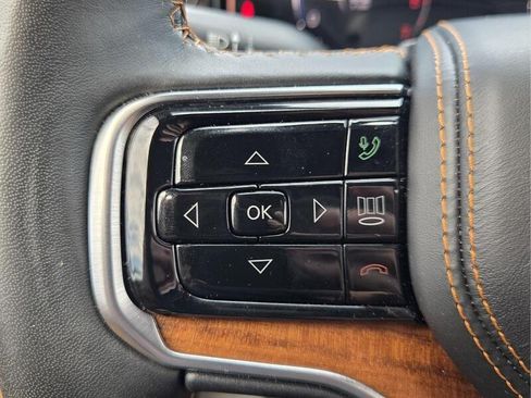 Certified 2024 Jeep Grand Wagoneer Series III AWD/4WD image 34