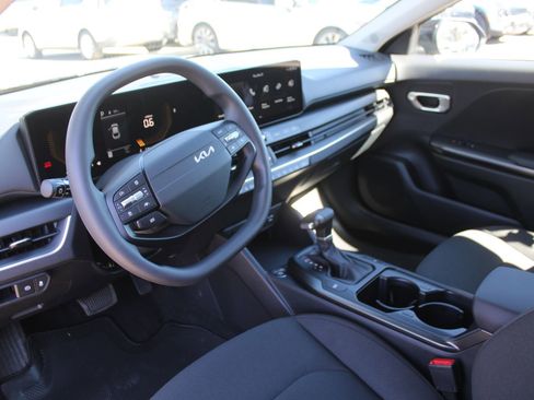 New 2026 Kia K4 LXS image 21